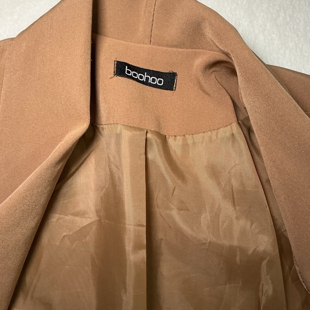 Elegant Tan Women's Blazer - Picture 6 of 9